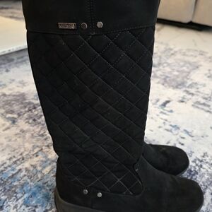 Khombu Black Quilted Winter Boots